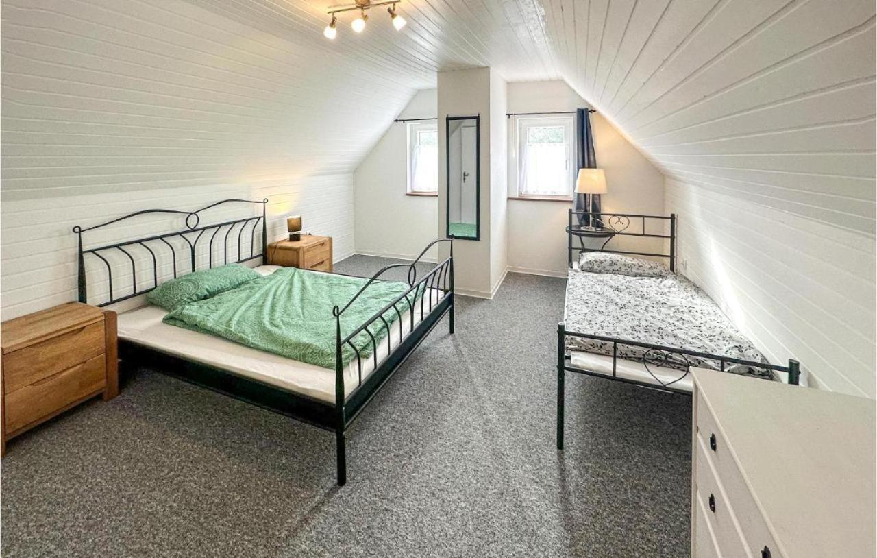 Kleines Haus 110m2 In Lilienthal Mit Garten, Wifi Und 3 Schlafzimmern Apartment *